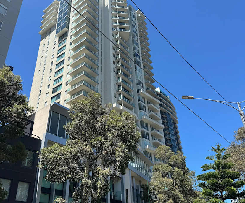 Furnished room in a flatshare