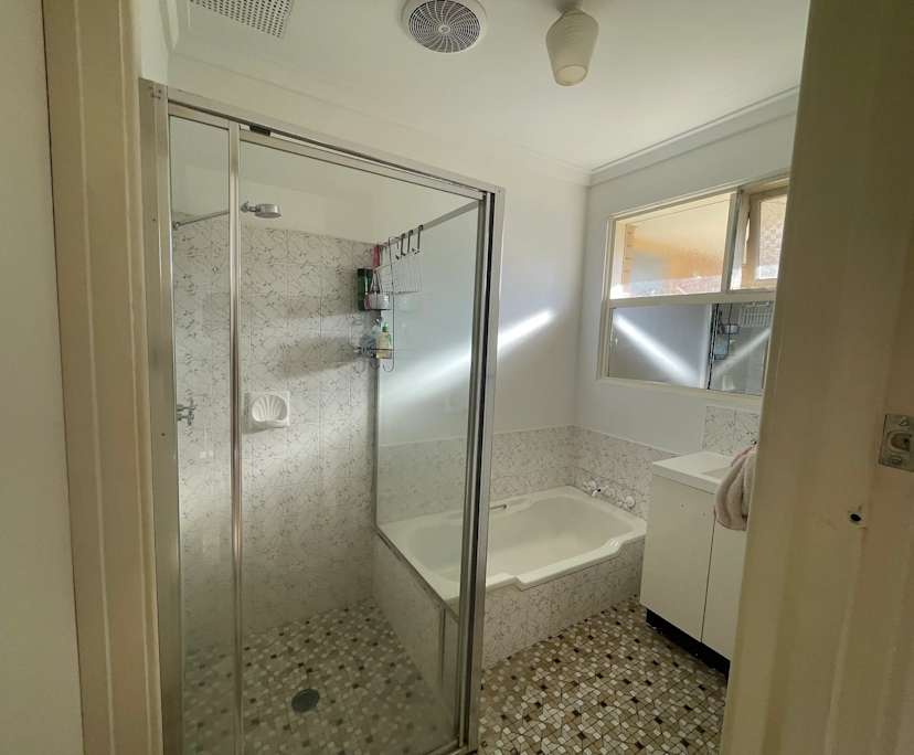 $300, Flatshare, 2 bathrooms, Dianella WA 6059