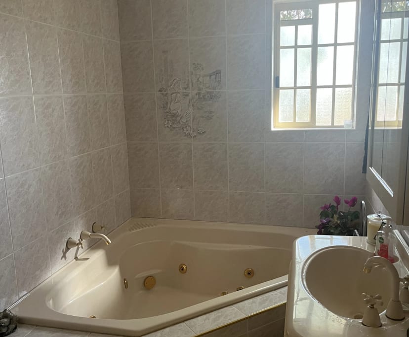 Furnished room with own bathroom