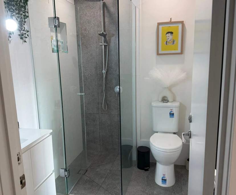 $450, Share-house, 3 bathrooms, St Kilda VIC 3182