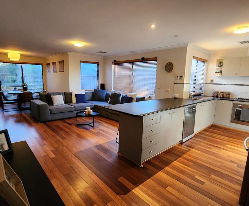 $450, Share-house, 3 bathrooms, Innaloo WA 6018