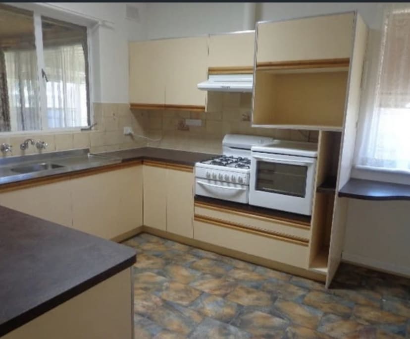 Unfurnished room in a share house