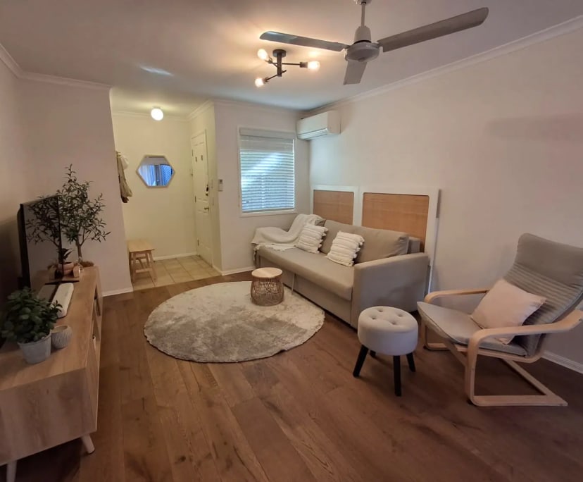 Whole property with 2 rooms for rent