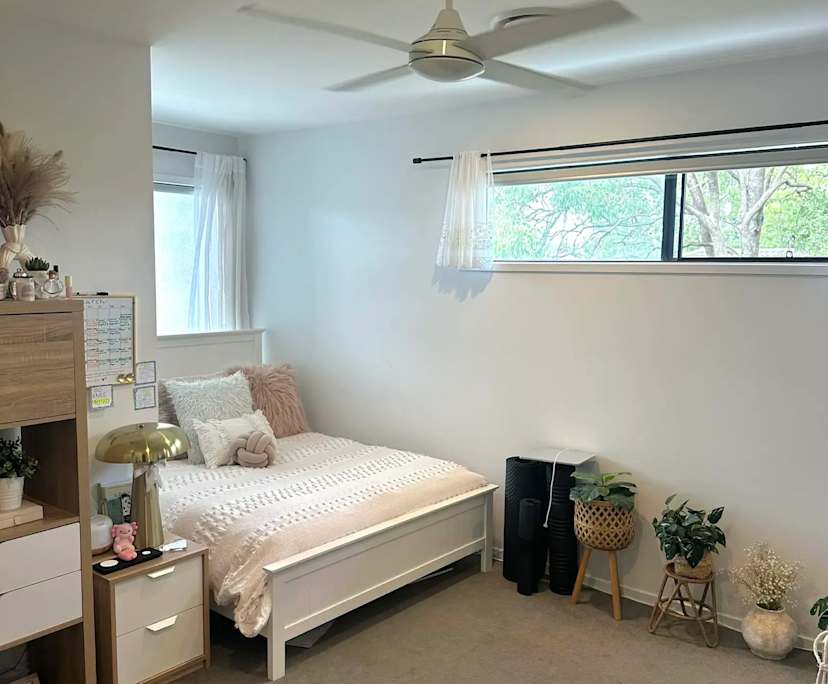 Unfurnished room in a share house