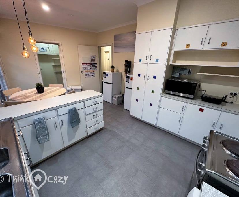 $390, Share-house, 6 bathrooms, Bentleigh East VIC 3165