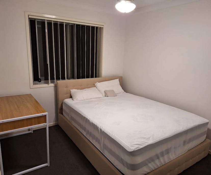 $295, Share-house, 3 bathrooms, Goodna QLD 4300