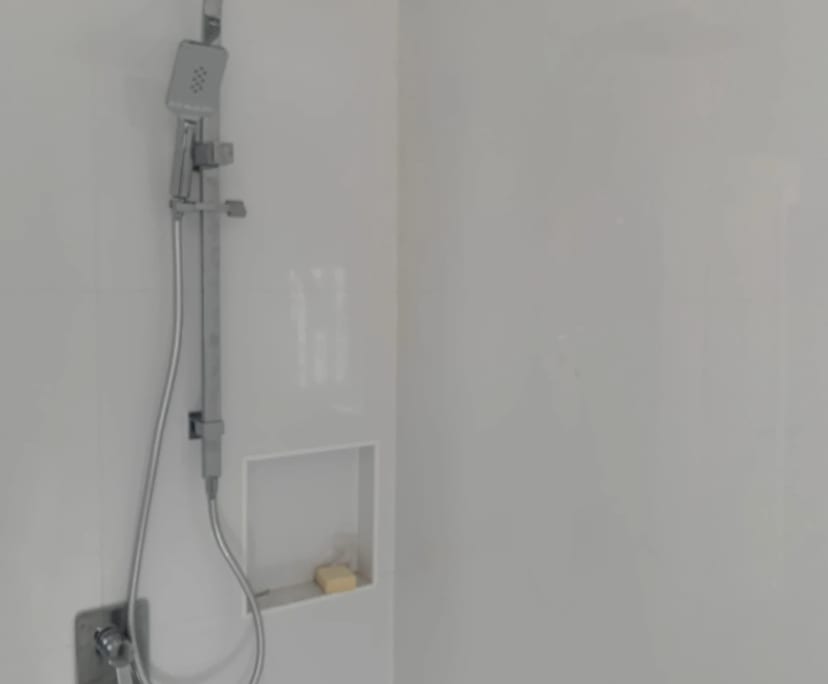 $350, Share-house, 3 bathrooms, Banyo QLD 4014