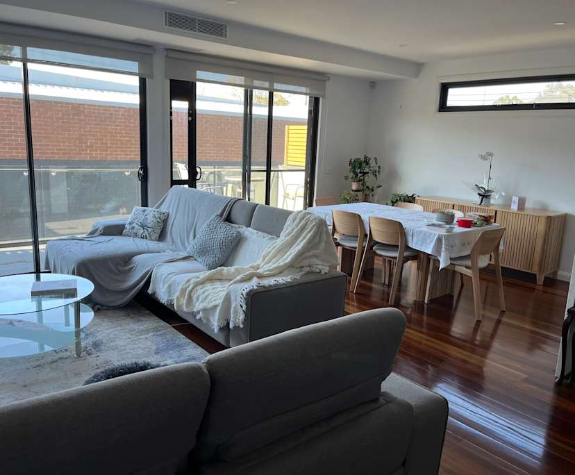Unfurnished room with own bathroom