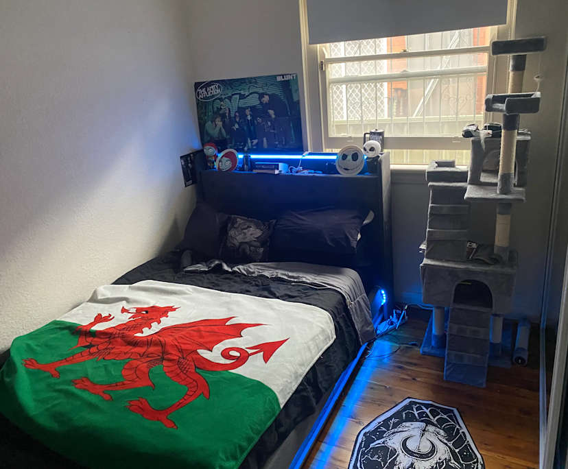 Unfurnished room in a share house
