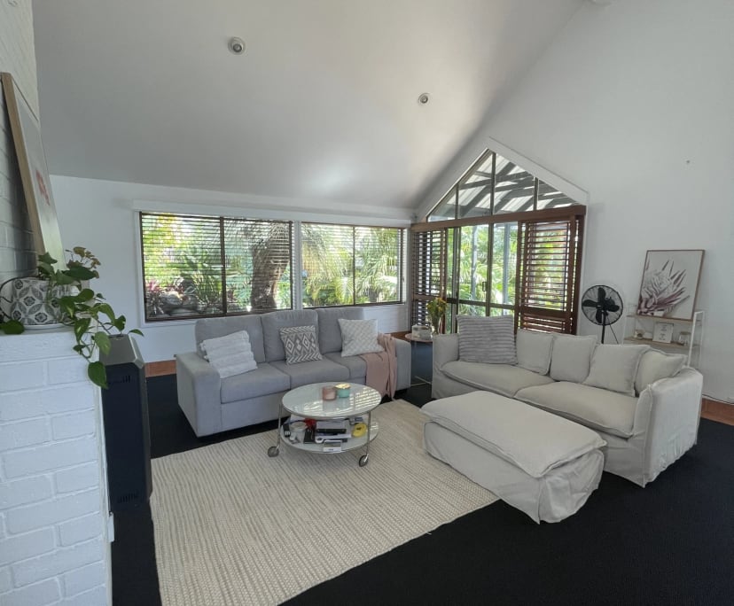 $300, Share-house, 3 bathrooms, Elanora QLD 4221