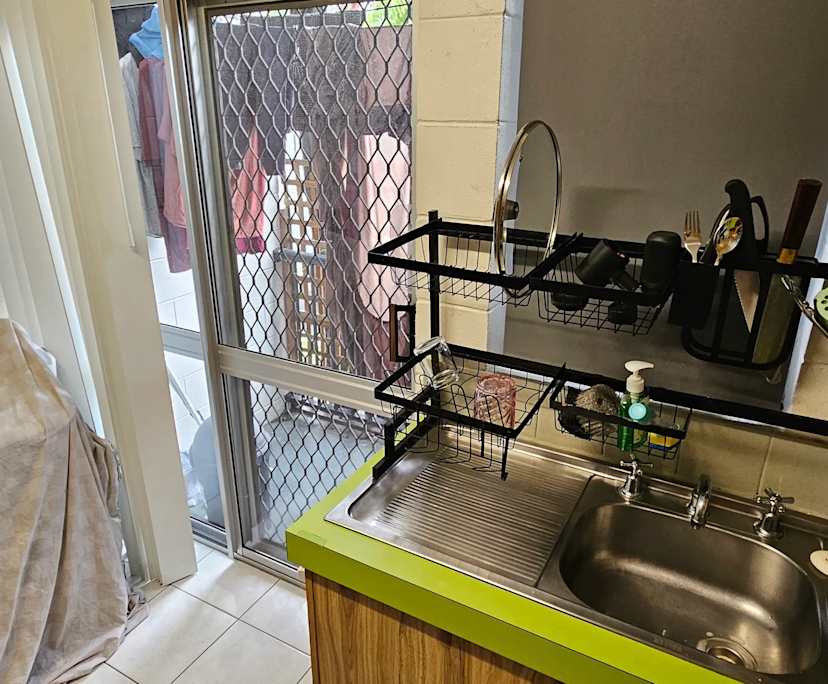 $400, Studio, 1 bathroom, Edge Hill QLD 4870