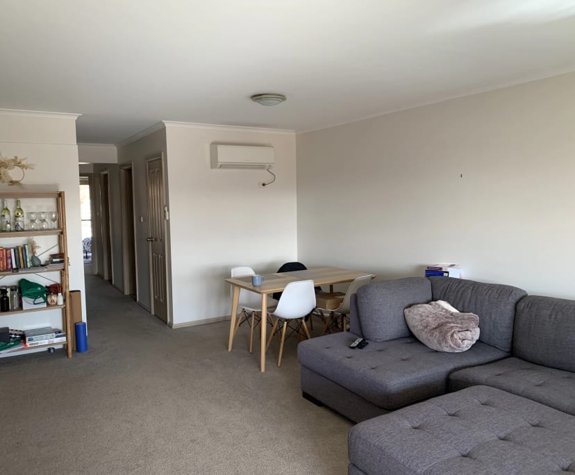 Room for Rent in Kingston, Canberra 255, Flexible...