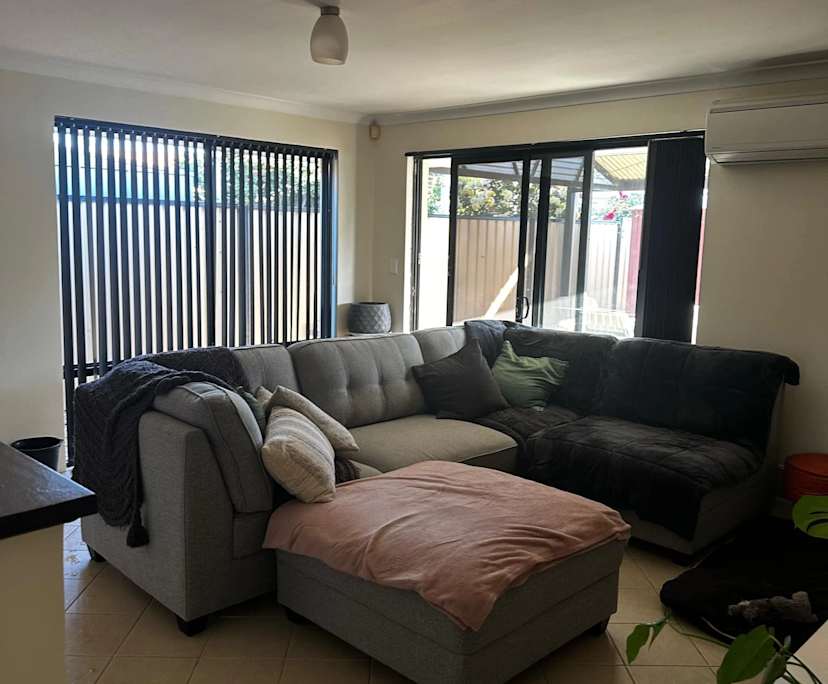 Unfurnished room in a share house