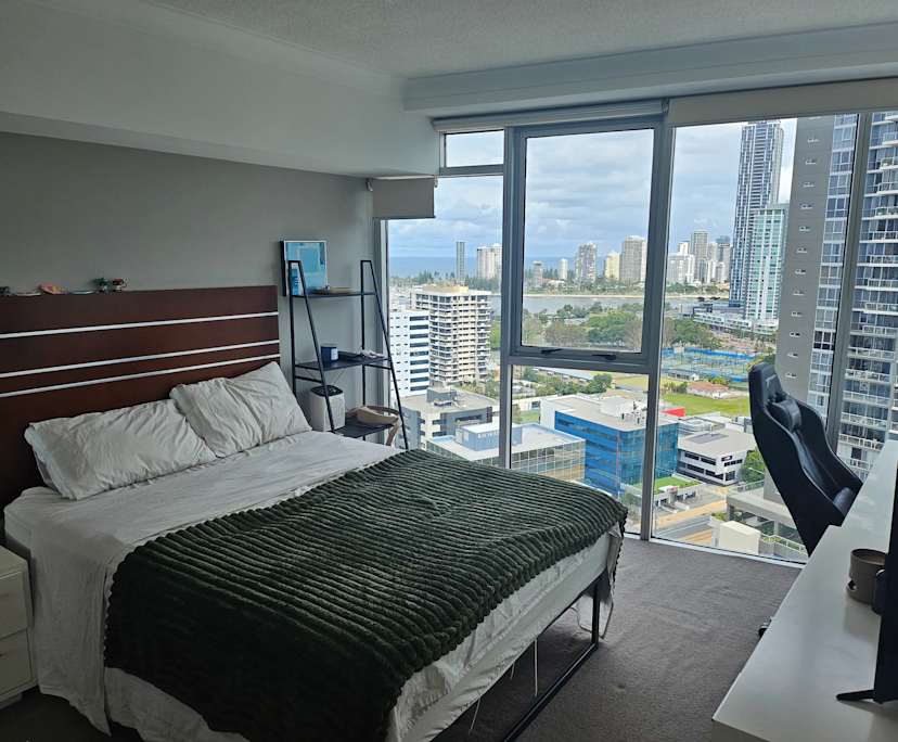 $530, Flatshare, 2 bathrooms, Southport QLD 4215