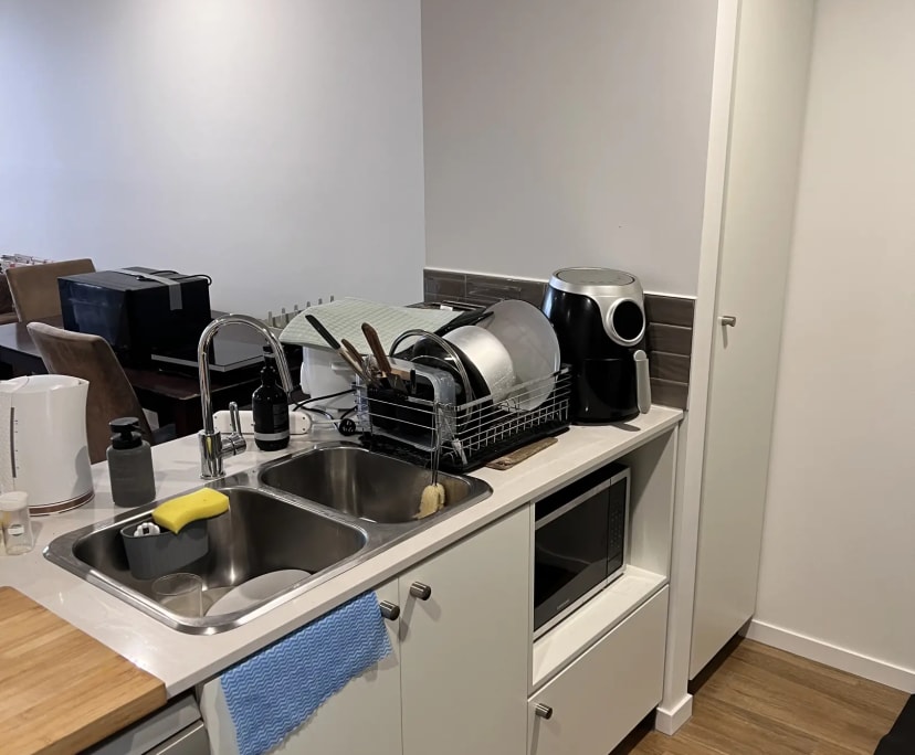 $385, Flatshare, 2 bathrooms, Bowen Hills QLD 4006