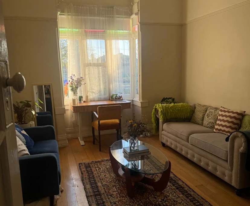 Whole property with 2 rooms for rent