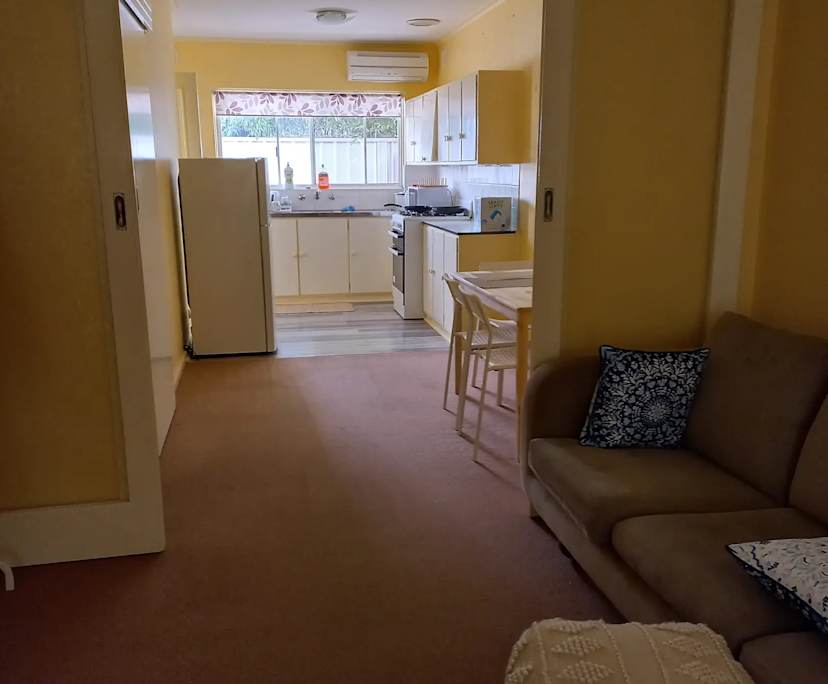 Unfurnished room in a flatshare