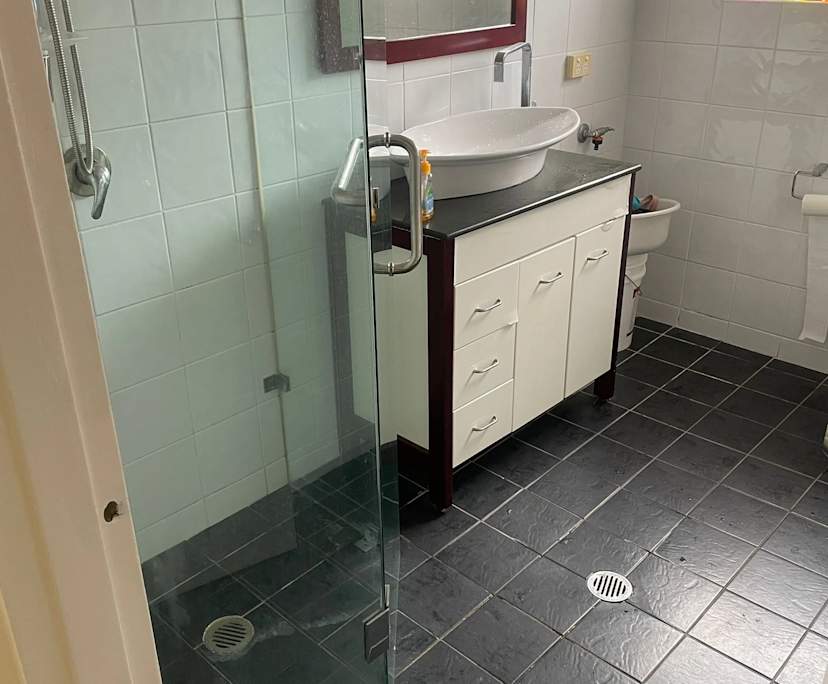 Furnished room with own bathroom