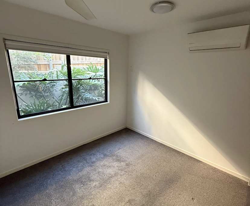 Unfurnished room in a share house