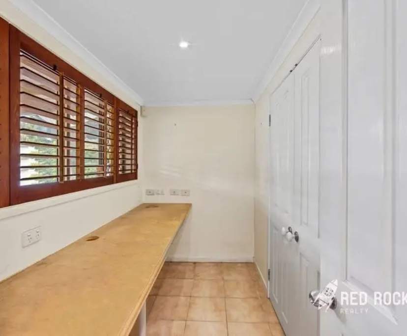 $1,350, Whole-property, 6 bathrooms, Coopers Plains QLD 4108