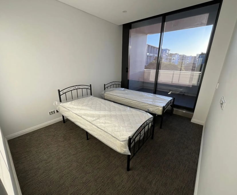 Furnished room with ensuite in a flatshare