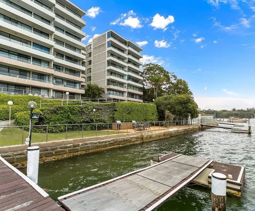 Furnished room in a flatshare