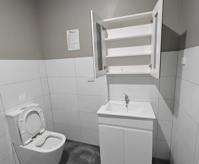 $245, Share-house, 6 bathrooms, Morwell VIC 3840