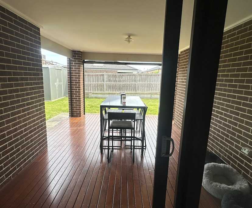 $300, Share-house, 4 bathrooms, Clyde North VIC 3978