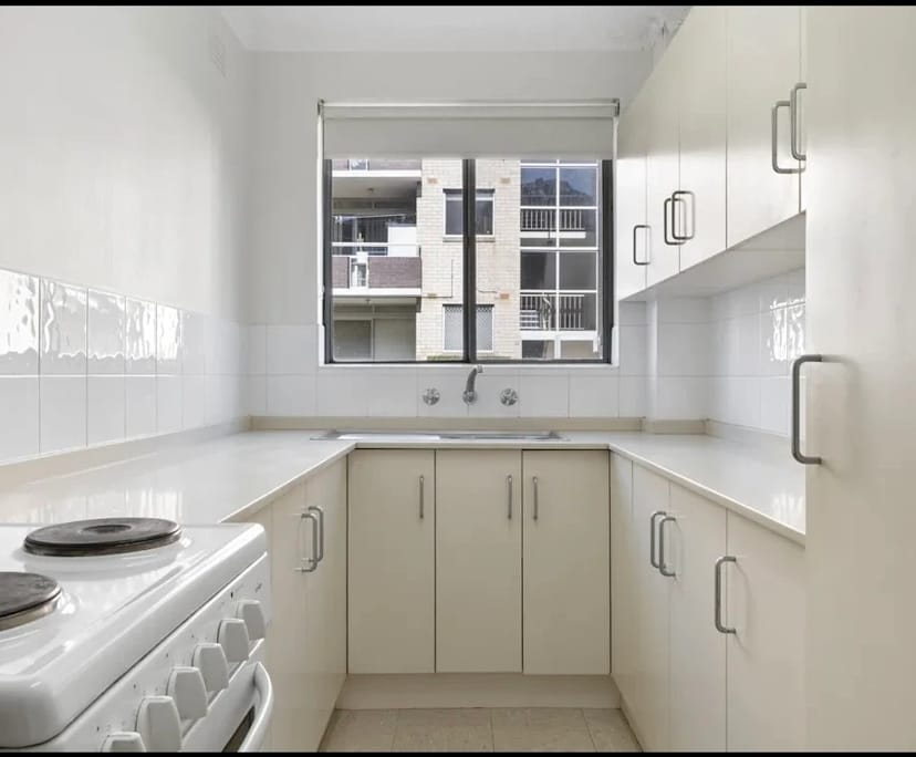 Room in a share house