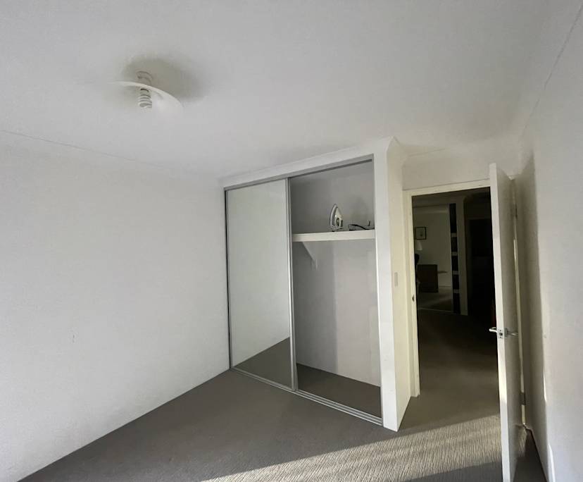 Room in a share house