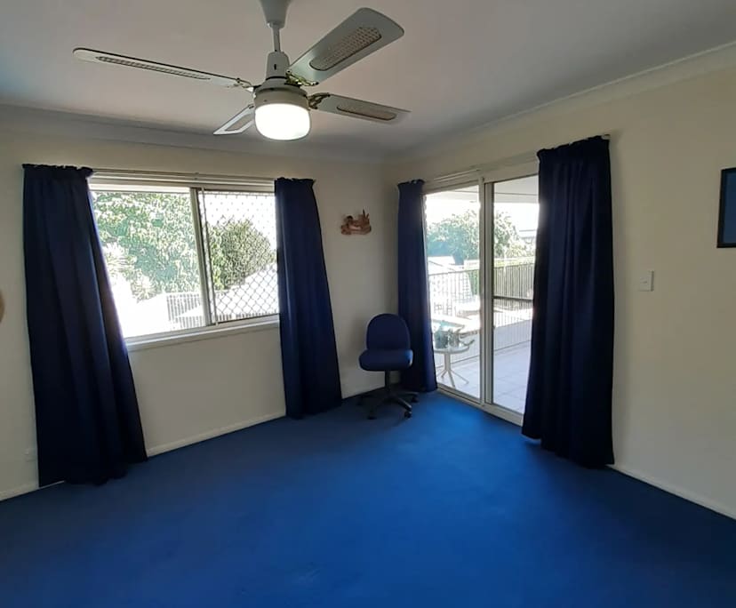 $280, Share-house, 2 bathrooms, Highland Park QLD 4211