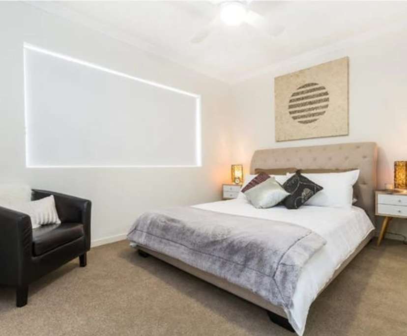 Unfurnished room with own bathroom