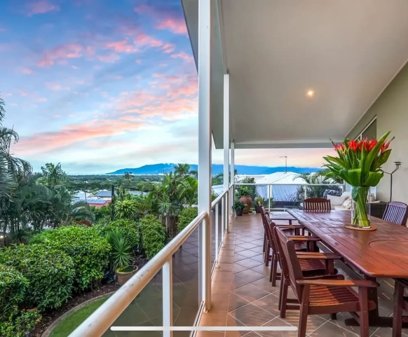 Room for Rent in Mooroobool, Cairns 270, Furnishe...