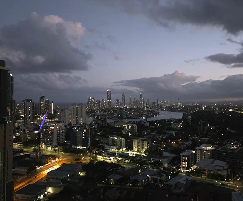 $270, Flatshare, 2 bathrooms, Surfers Paradise QLD 4215