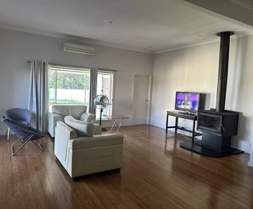 $320, Share-house, 4 bathrooms, Thirroul NSW 2515