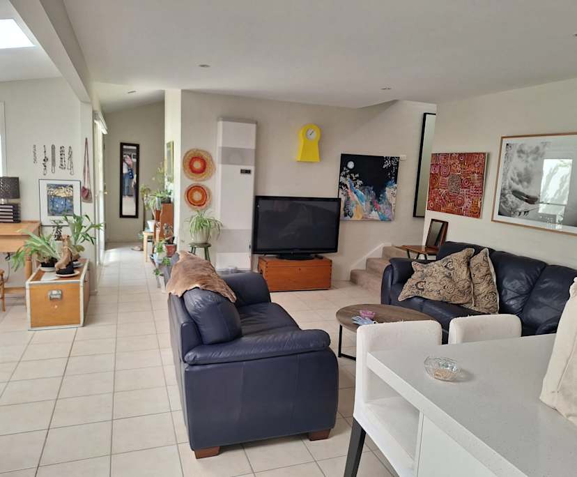 Whole property with 3 rooms for rent