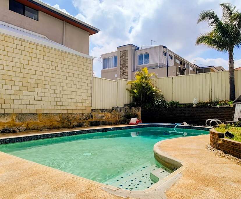 Room in a share house