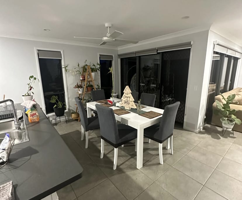 Room for Rent in Cooroy, Sunshine Coast 230, Flex...