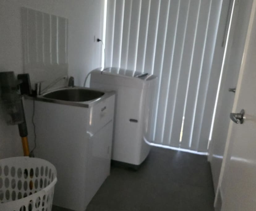 $300, Share-house, 5 bathrooms, Beckenham WA 6107