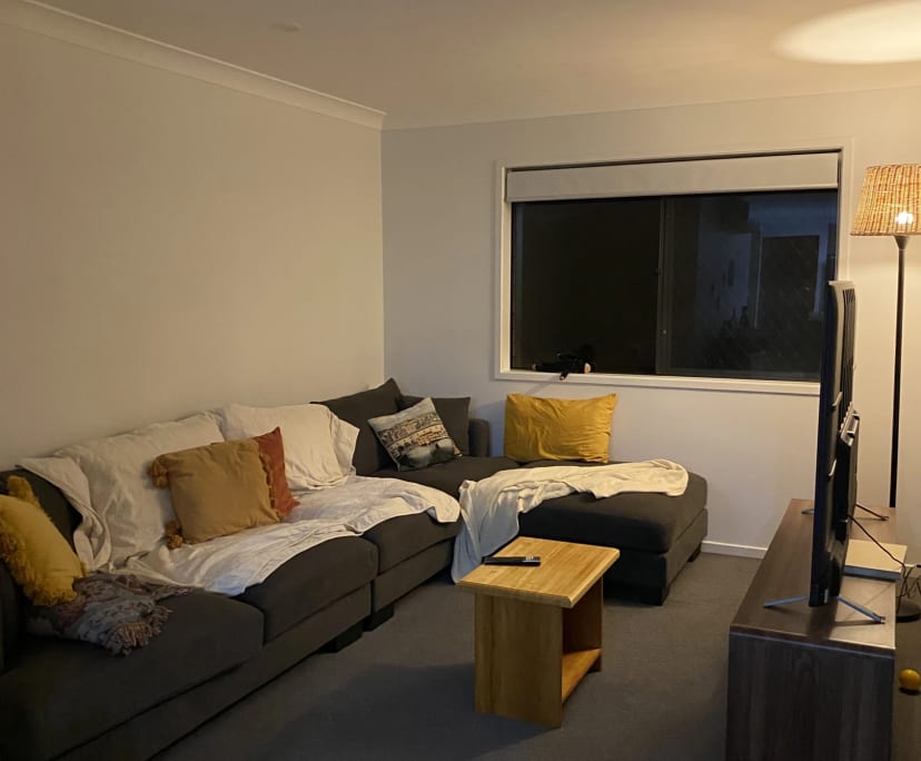 Unfurnished room in a share house