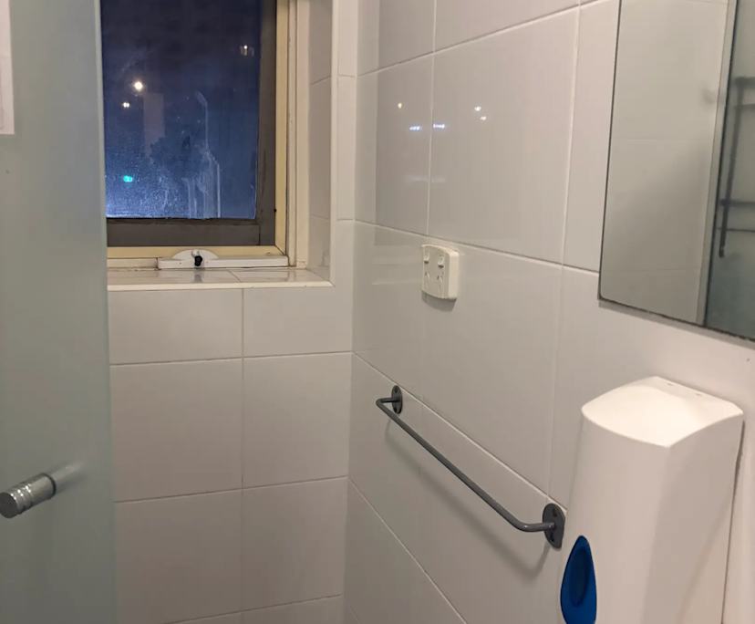 $250, Student-accommodation, 6 bathrooms, Glenelg SA 5045