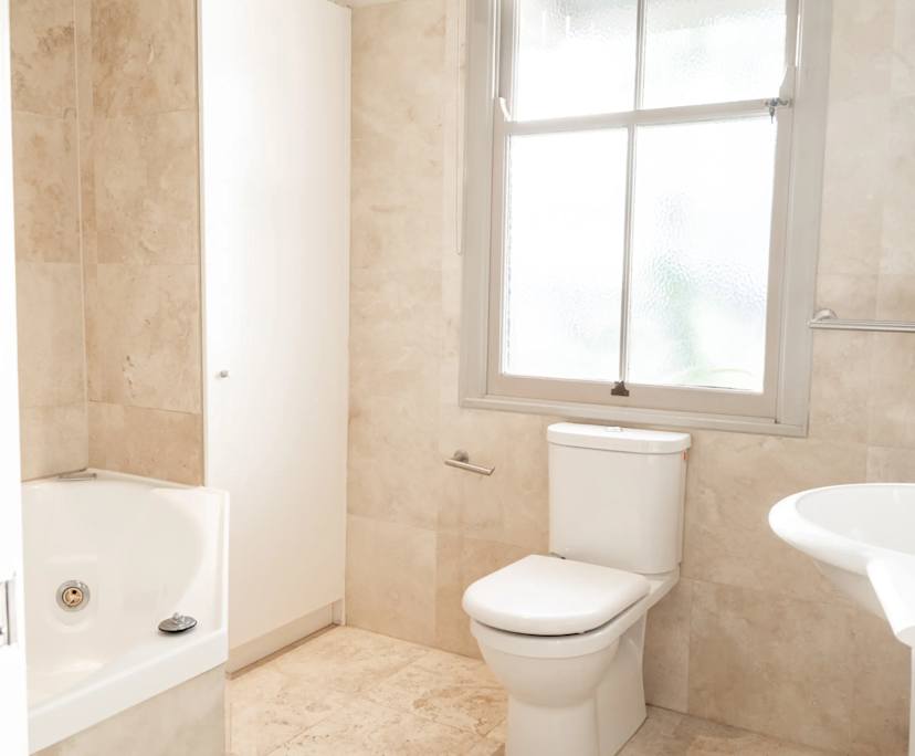 $390, Share-house, 5 bathrooms, South Brisbane QLD 4101