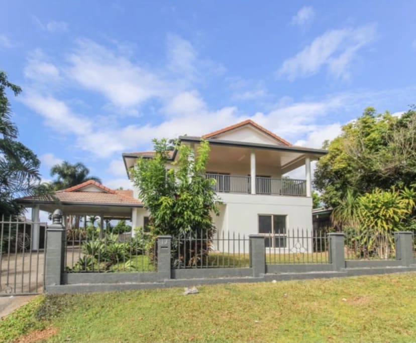 Room for Rent in Mount Sheridan, Cairns 320, Flex...