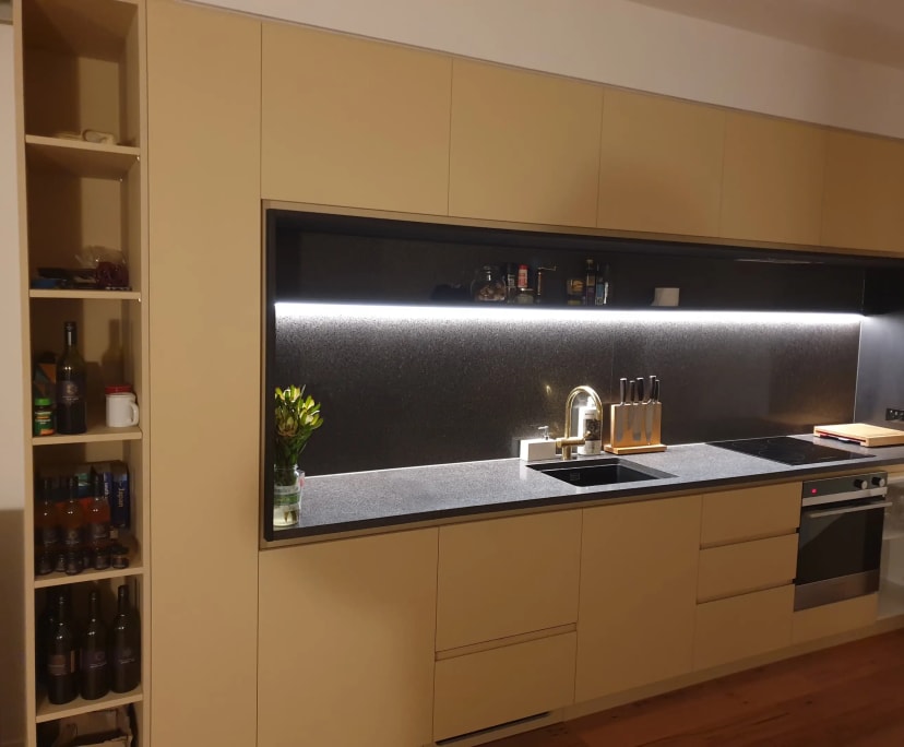 Furnished room in a flatshare