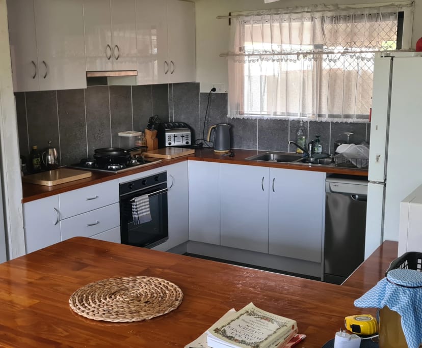Room in a share house