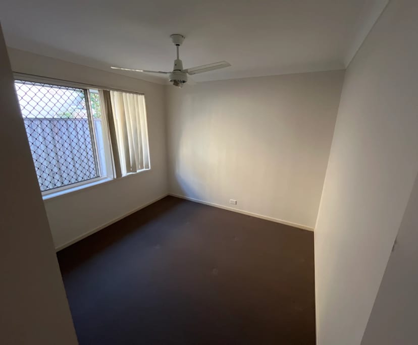 Unfurnished room in a share house