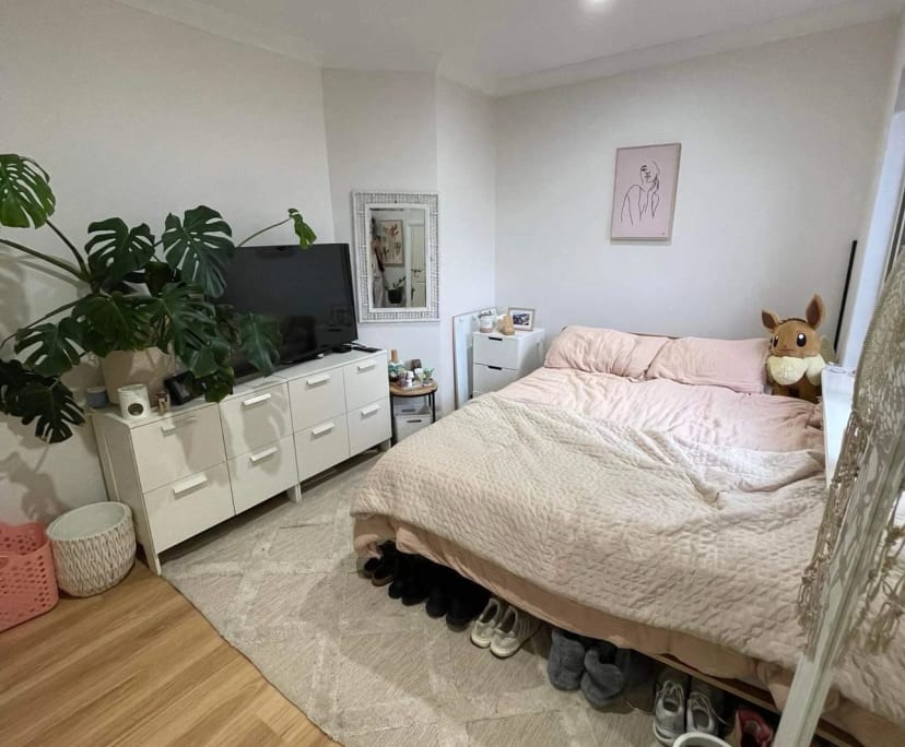 Unfurnished room in a share house