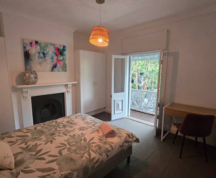 Furnished room in a share house