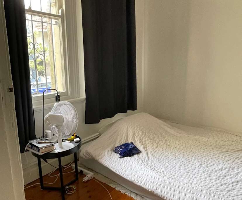 Furnished room in a share house