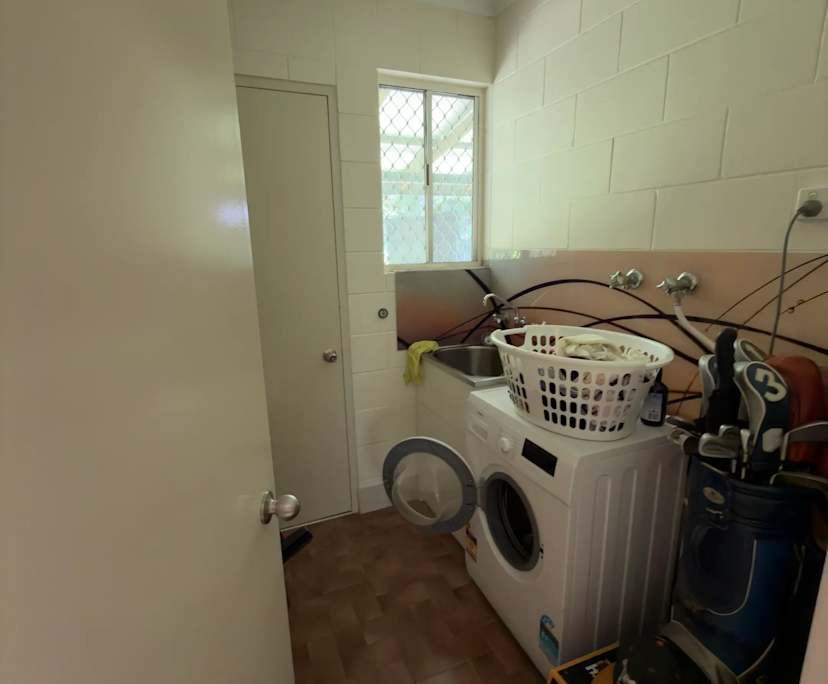 $245, Share-house, 2 bathrooms, Gray NT 0830